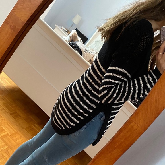 Sweater - Picture 3 of 3